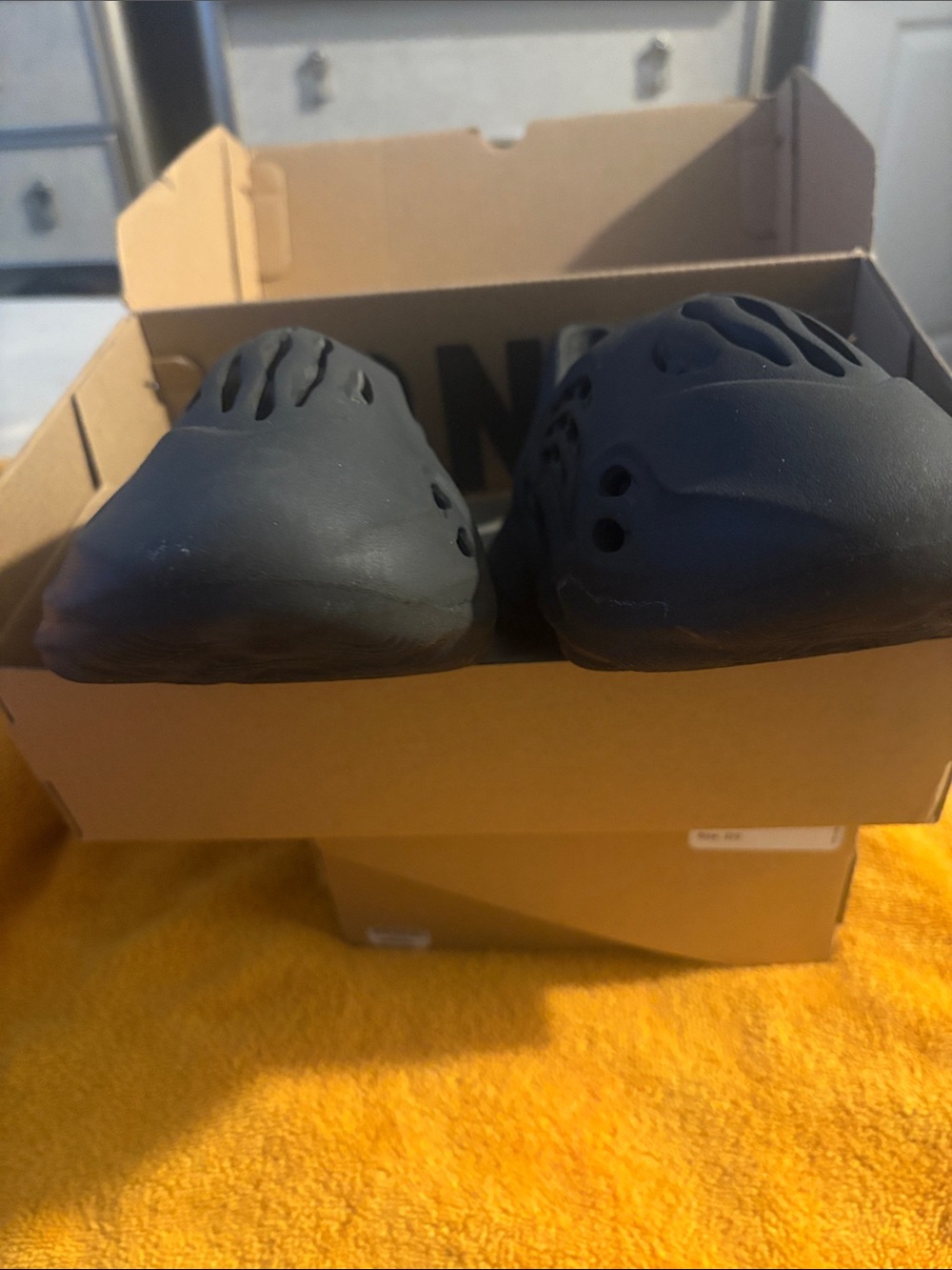 Yeezy Kids Black Foam Runner-Black